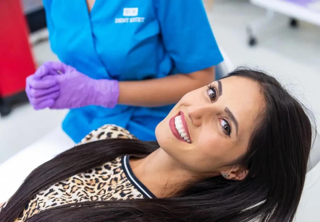 DENT ESTET lansează o nouă divizie - DE HypnoTherapy. Ce înseamnă hipnoza conversațională și care sunt beneficiile pentru pacientul DENT ESTET